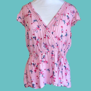 NWT Moral‎ Fiber Pink Floral Wrap Blouse Vneck Large